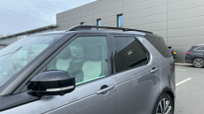 Land Rover Discovery 3.0 D300 R-Dynamic SE 5dr Auto Diesel Station Wagon